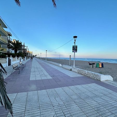 Sea Views Sanatori Beach, Barcelona Calafell Exterior photo