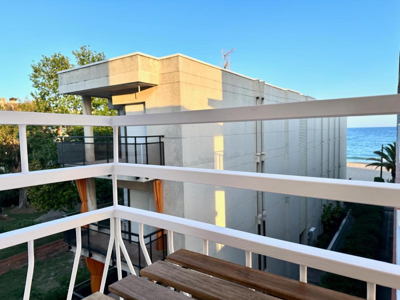 Sea Views Sanatori Beach, Barcelona Calafell Exterior photo